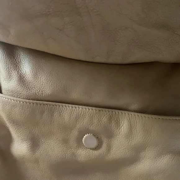 Tory Burch Camel Leather Shoulder Bag - Picture 9 of 12